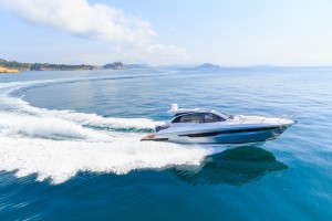Louer votre yacht de luxe à Monaco